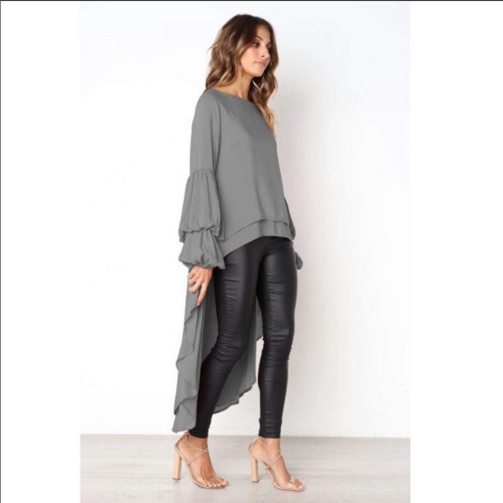 Gray Dip Hem Blouse!